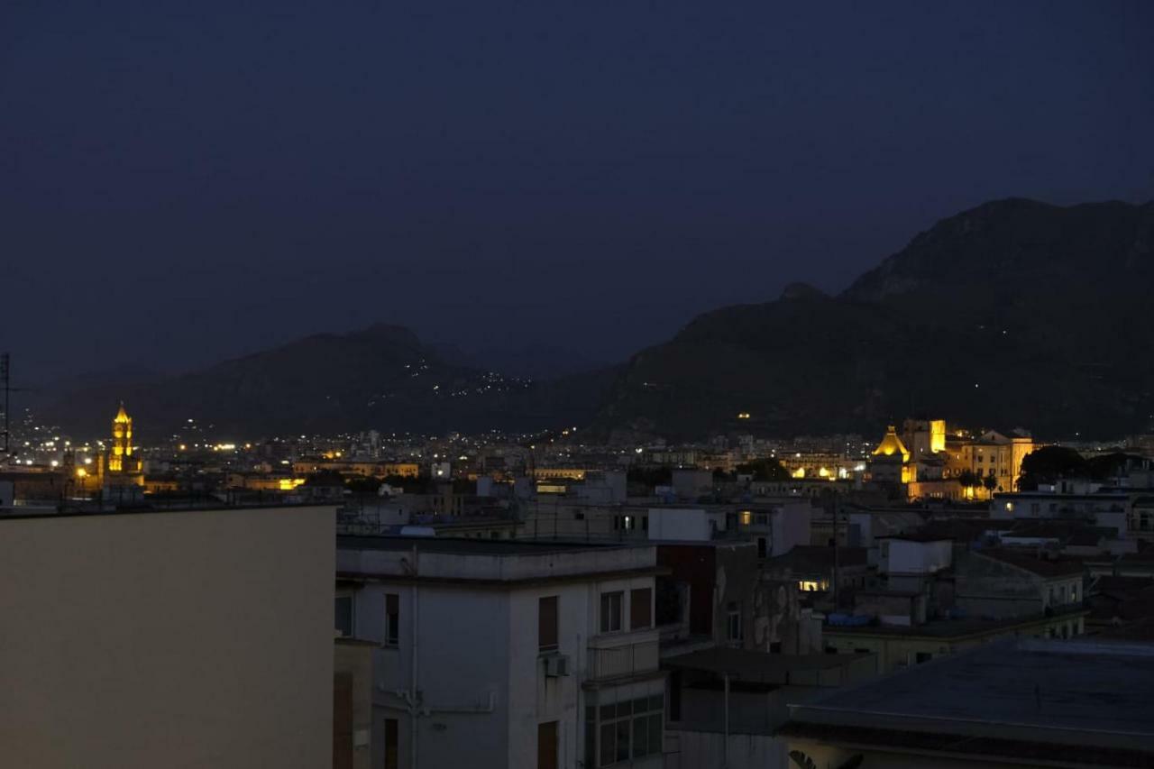 The View Apartment Palermo Bagian luar foto